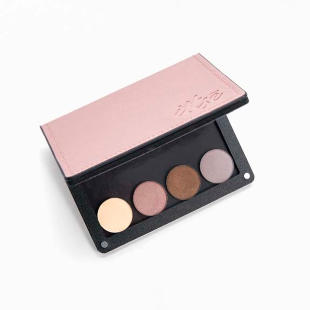 ITTSĒ
The Van Ness Magnetic Eyeshadow Quad